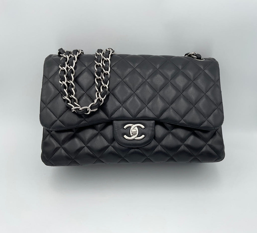 CHANEL | Timeless Classique Jumbo Double Flap Bag