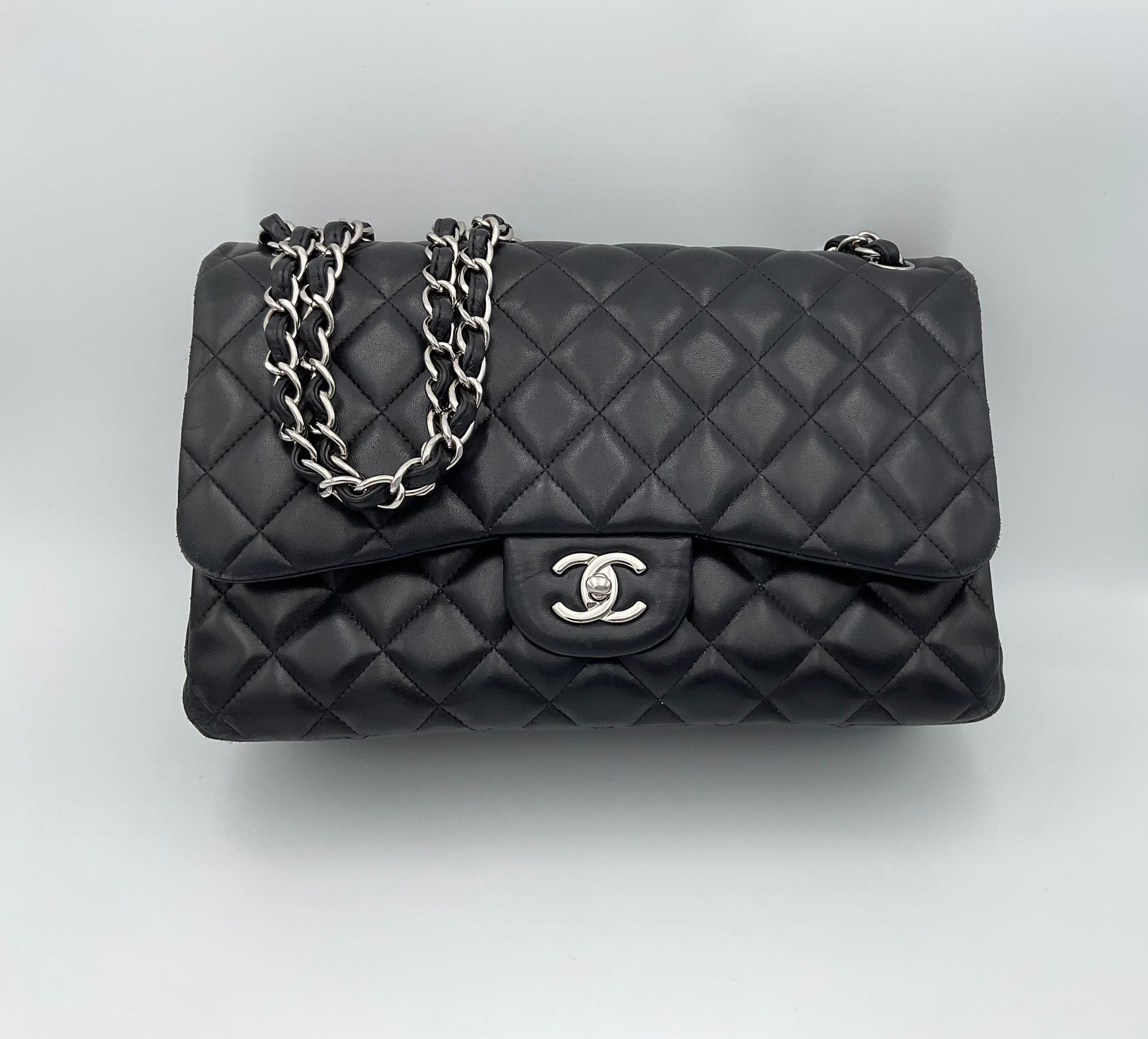 CHANEL | Timeless Classique Jumbo Double Flap Bag