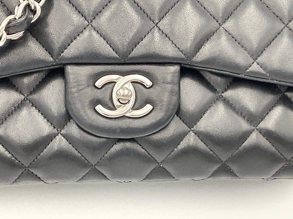CHANEL | Timeless Classique Jumbo Double Flap Bag